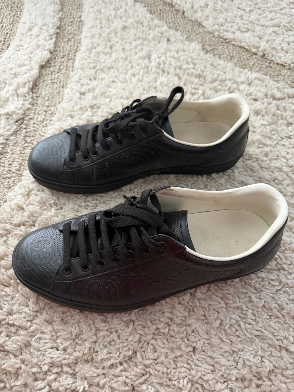 Gucci Black Leather Low-Top Sneakers